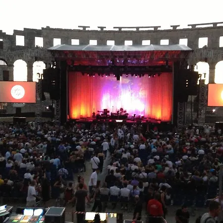 Tesla Pula